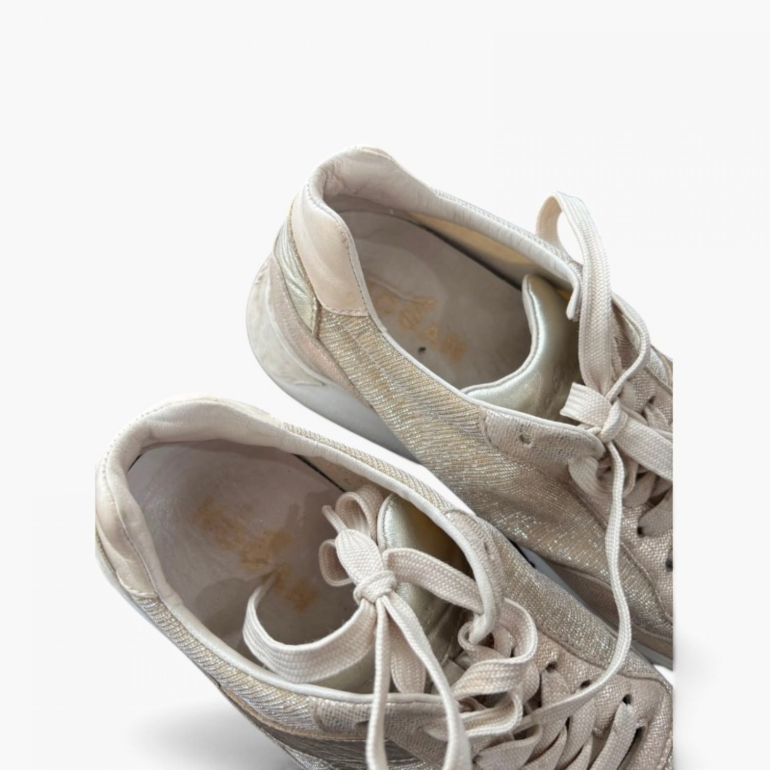 HOGAN Μπεζ Χρυσά Sneakers με Μεταλλική Υφή – Μέγεθος 39 / Pre-Owned