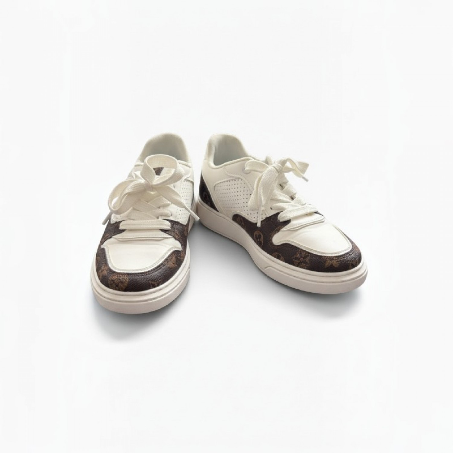 Λευκά Sneakers με Καφέ Monogram Λεπτομέρειες – Μέγεθος 39 / Pre-Owned