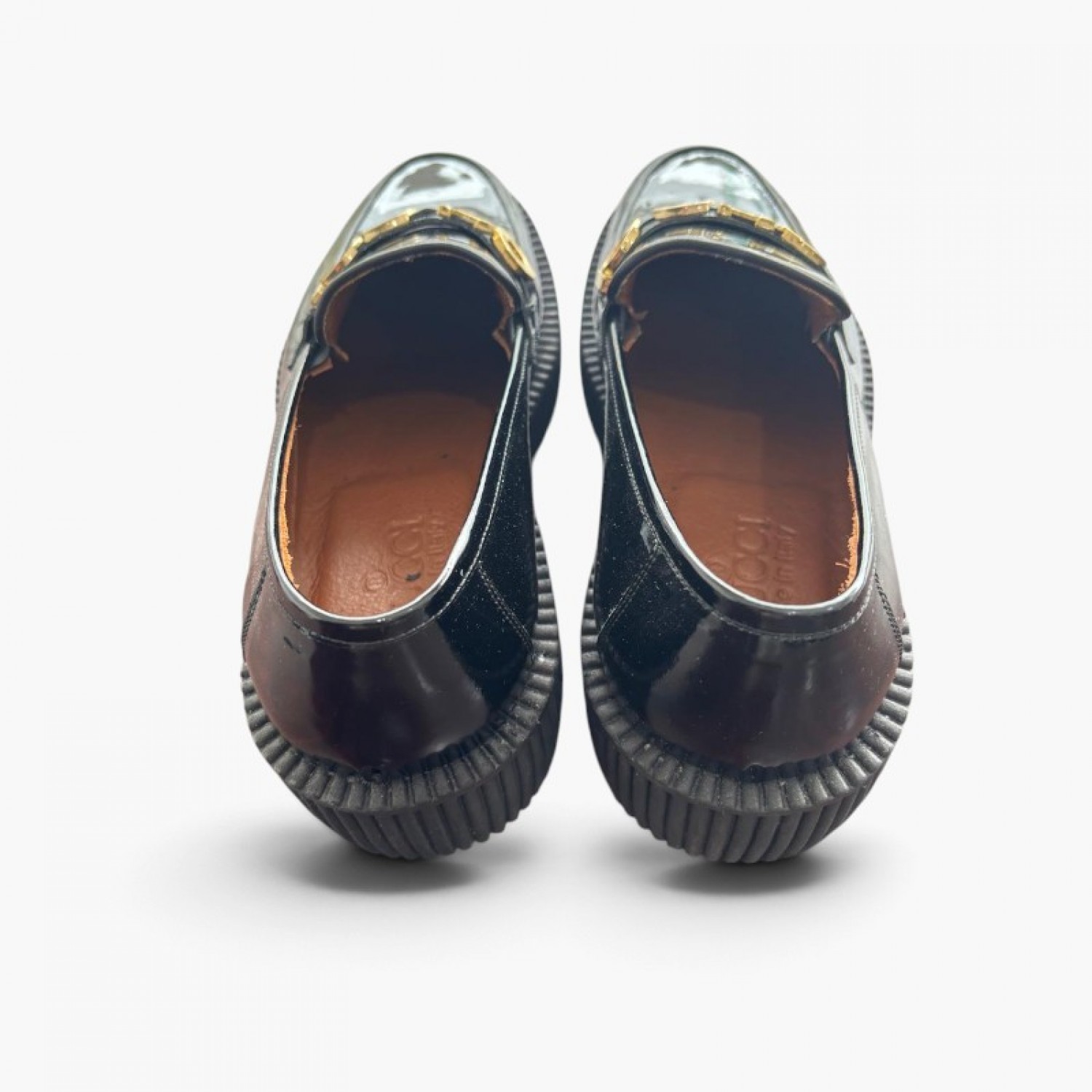 Gucci Μαύρα Λουστρίνι Loafers με Χρυσό Logo – Μέγεθος 44 / Pre-Owned