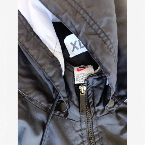 Nike Μαύρο Αντιανεμικό Jacket με Κουκούλα – Μέγεθος XL / Pre-Owned