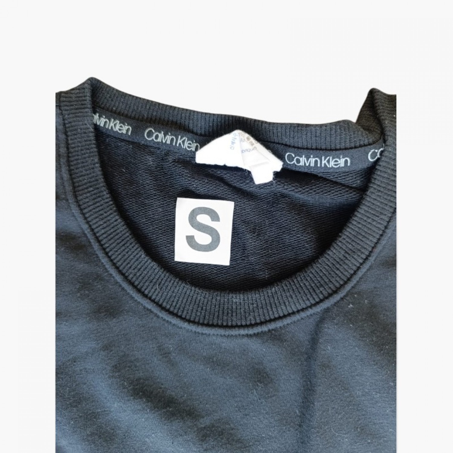 Calvin Klein Μαύρο Φούτερ Crewneck με Μεγάλο Λογότυπο – Μέγεθος S / Pre-Owned