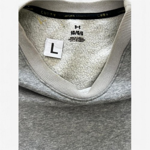 Under Armour Grey Crewneck Sweatshirt — Size L / Pre-Owned