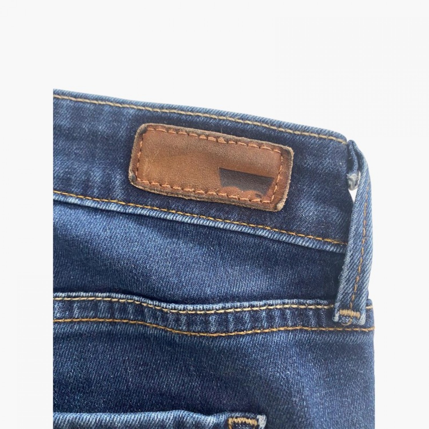 Levi’s Slight Curve Classic Rise Σκούρο Μπλε Straight Τζιν – Μέγεθος 38 / Pre-Owned