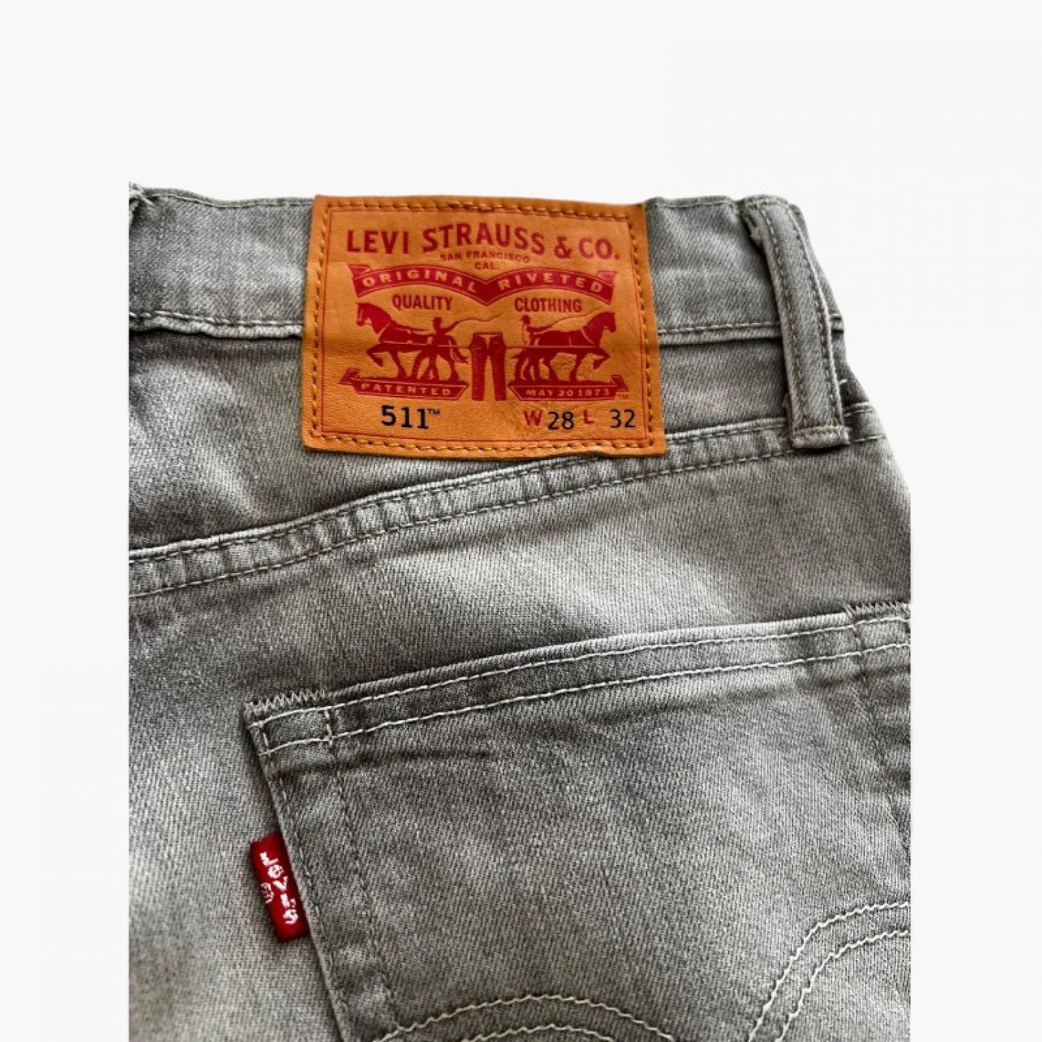 LEVI'S Grey Washed Jeans — Size 36 / Pre-Owned