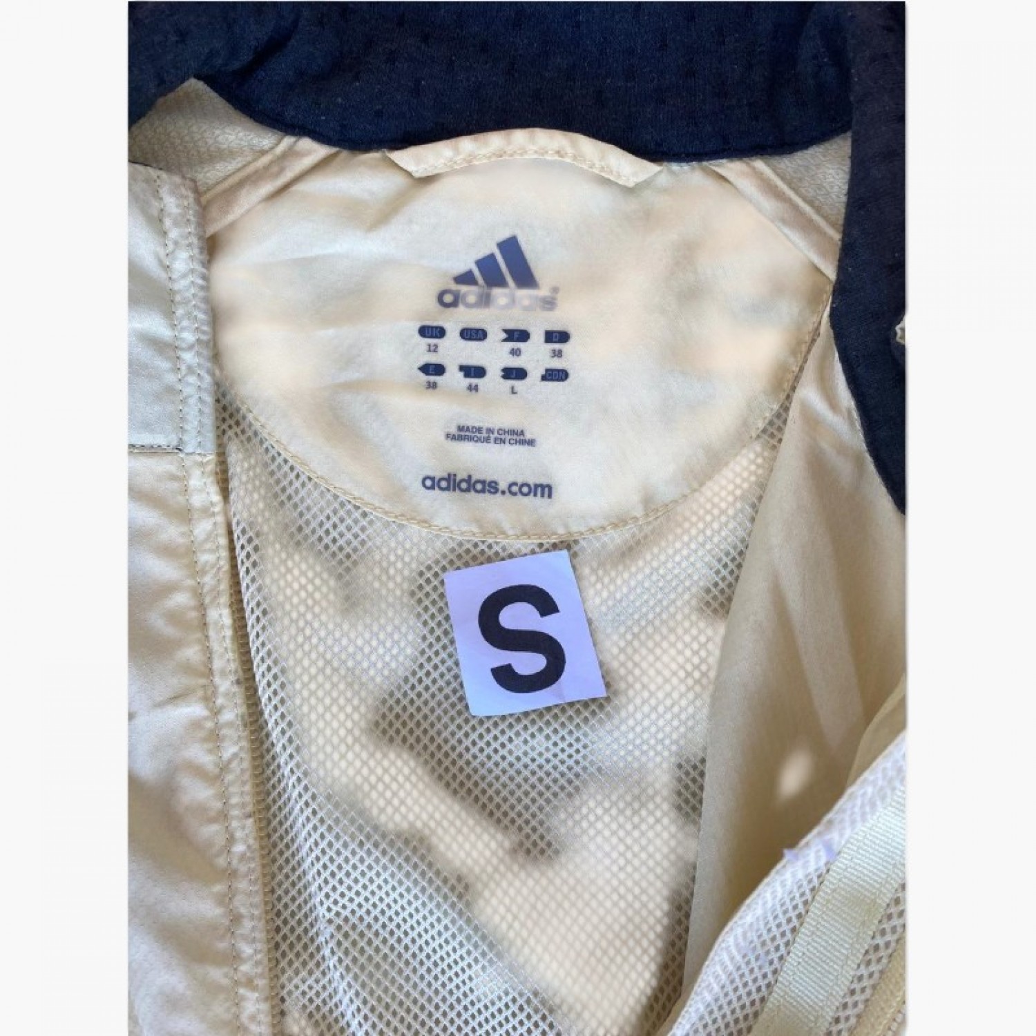 Adidas Ανοιχτό Κίτρινο Ελαφρύ Αθλητικό Jacket – Μέγεθος S / Pre-Owned