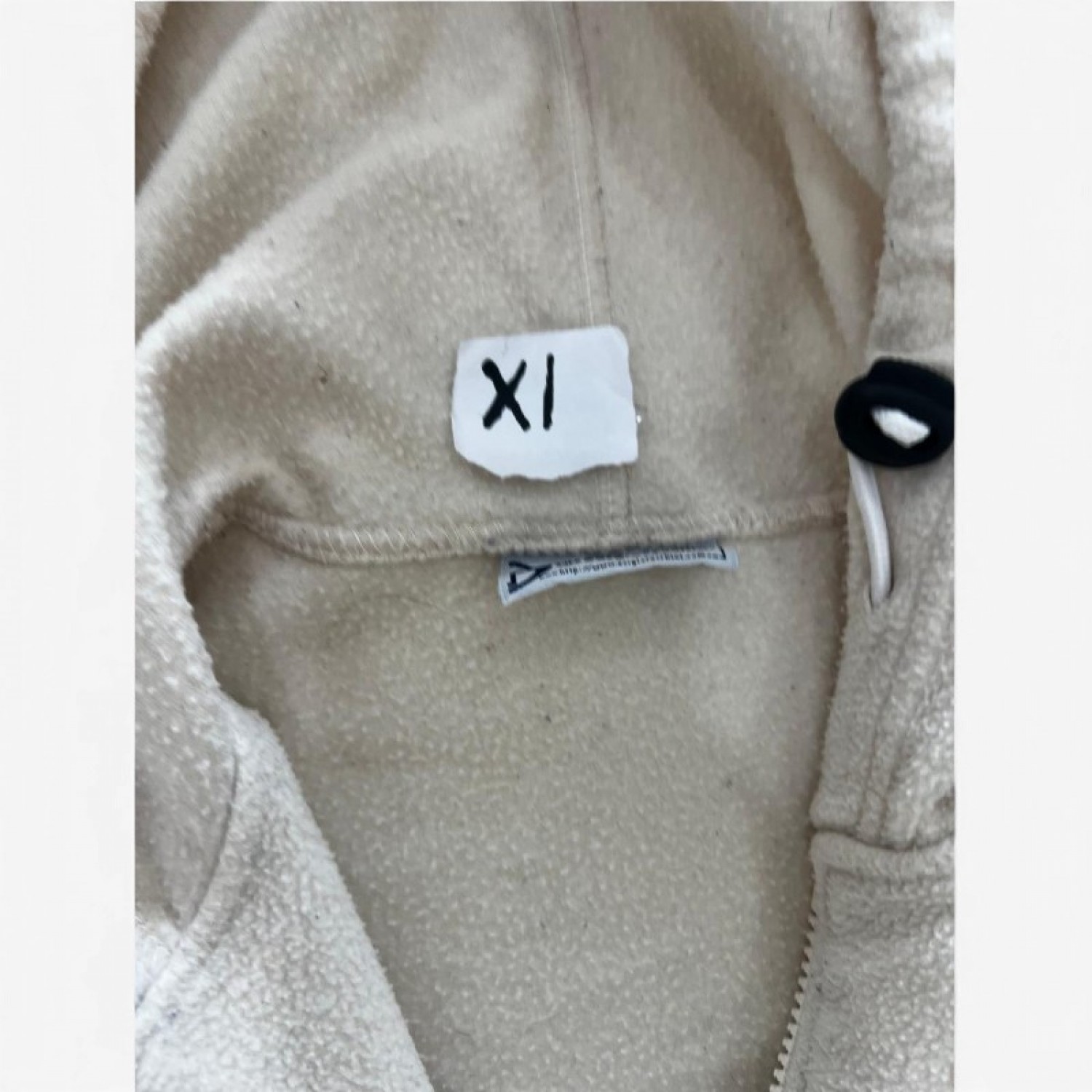 Cream Textured Full-Zip Hoodie — Size XL / Pre-Owned