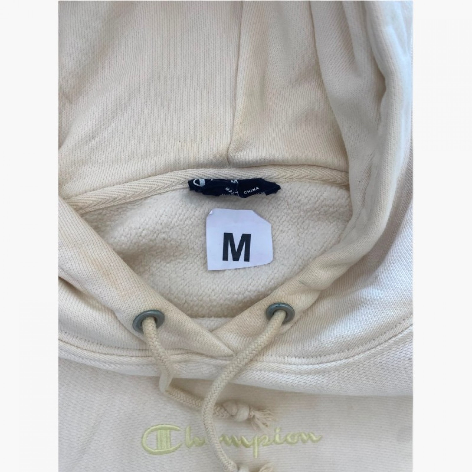 Champion Cream Pullover Hoodie — Size M / Pre-Owned