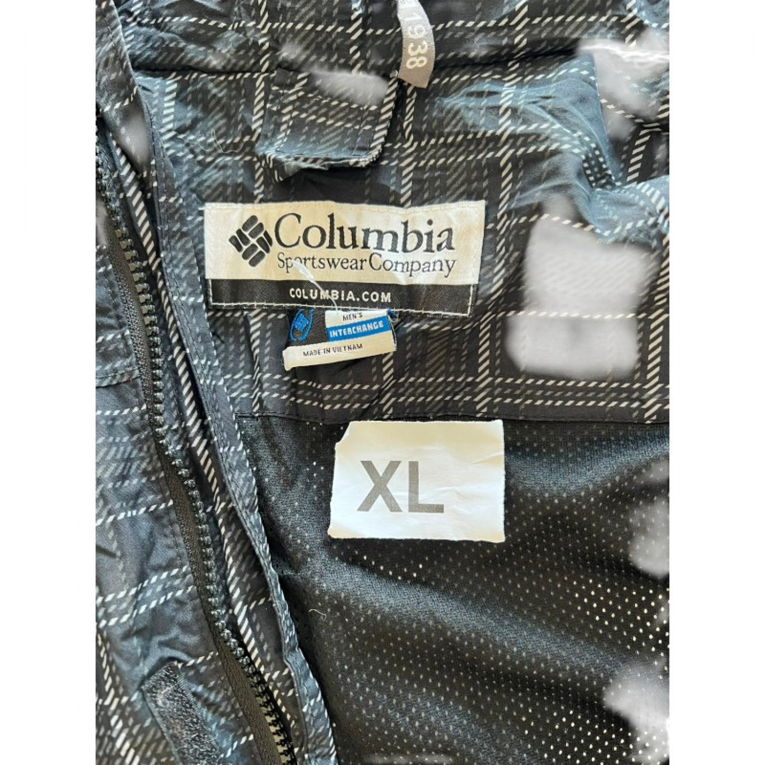 Black Checkered Full-Zip Outdoor Jacket / Pre-Owned