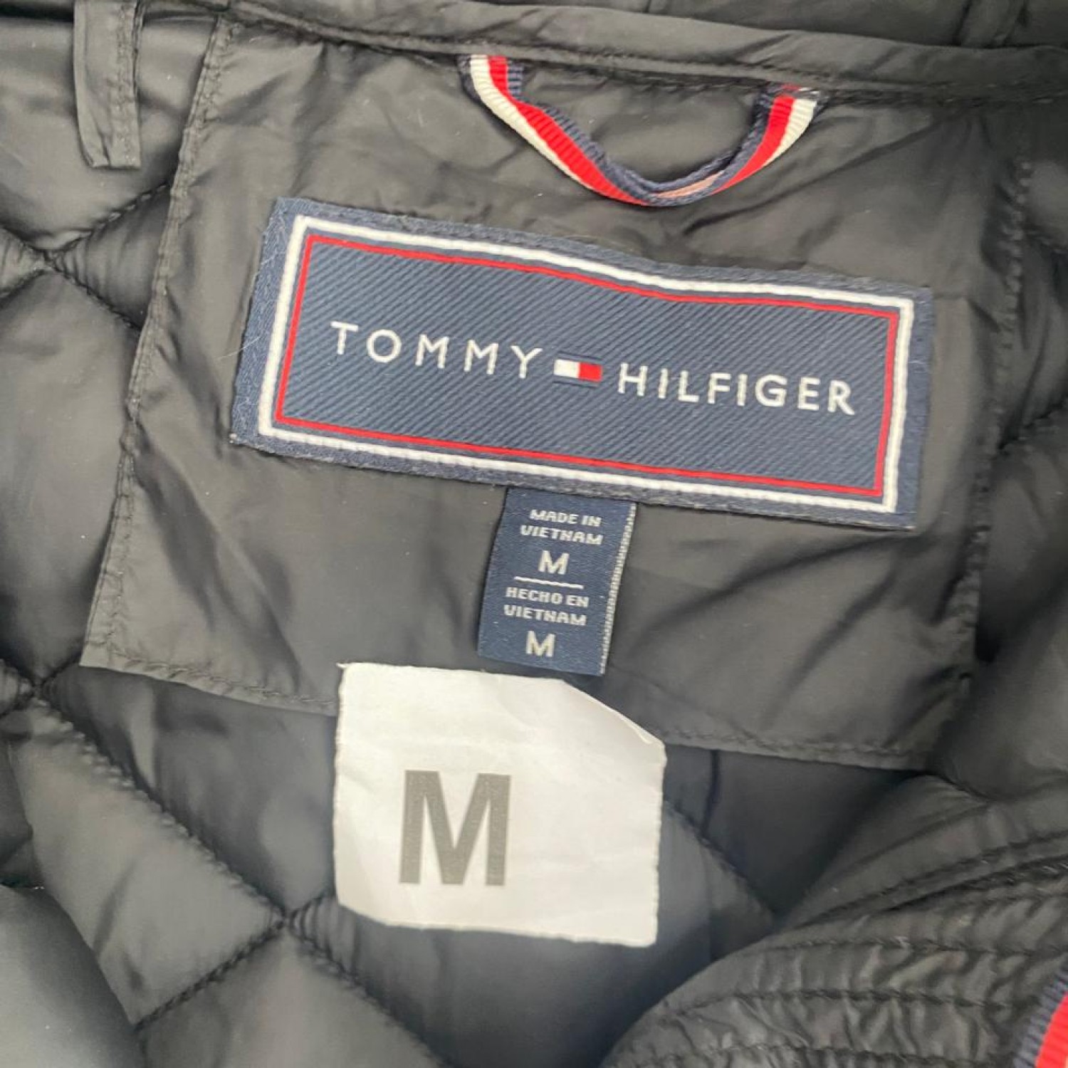 Tommy Hilfiger Μαύρο Καπιτονέ Μπουφάν με Κουκούλα – Μέγεθος M / Pre-Owned