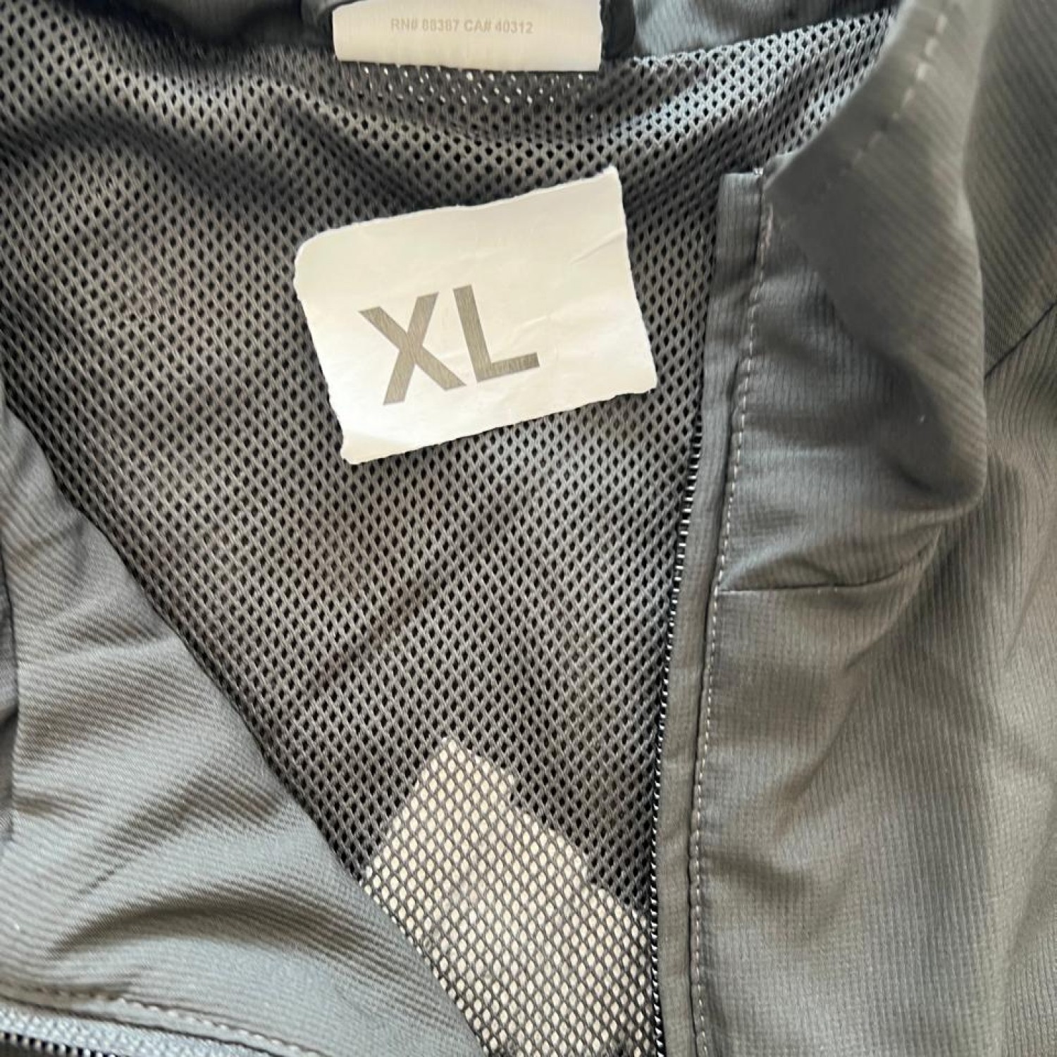 Adidas Μαύρο Αντιανεμικό Half-Zip με Λευκές Λεπτομέρειες – Μέγεθος M / Pre-Owned