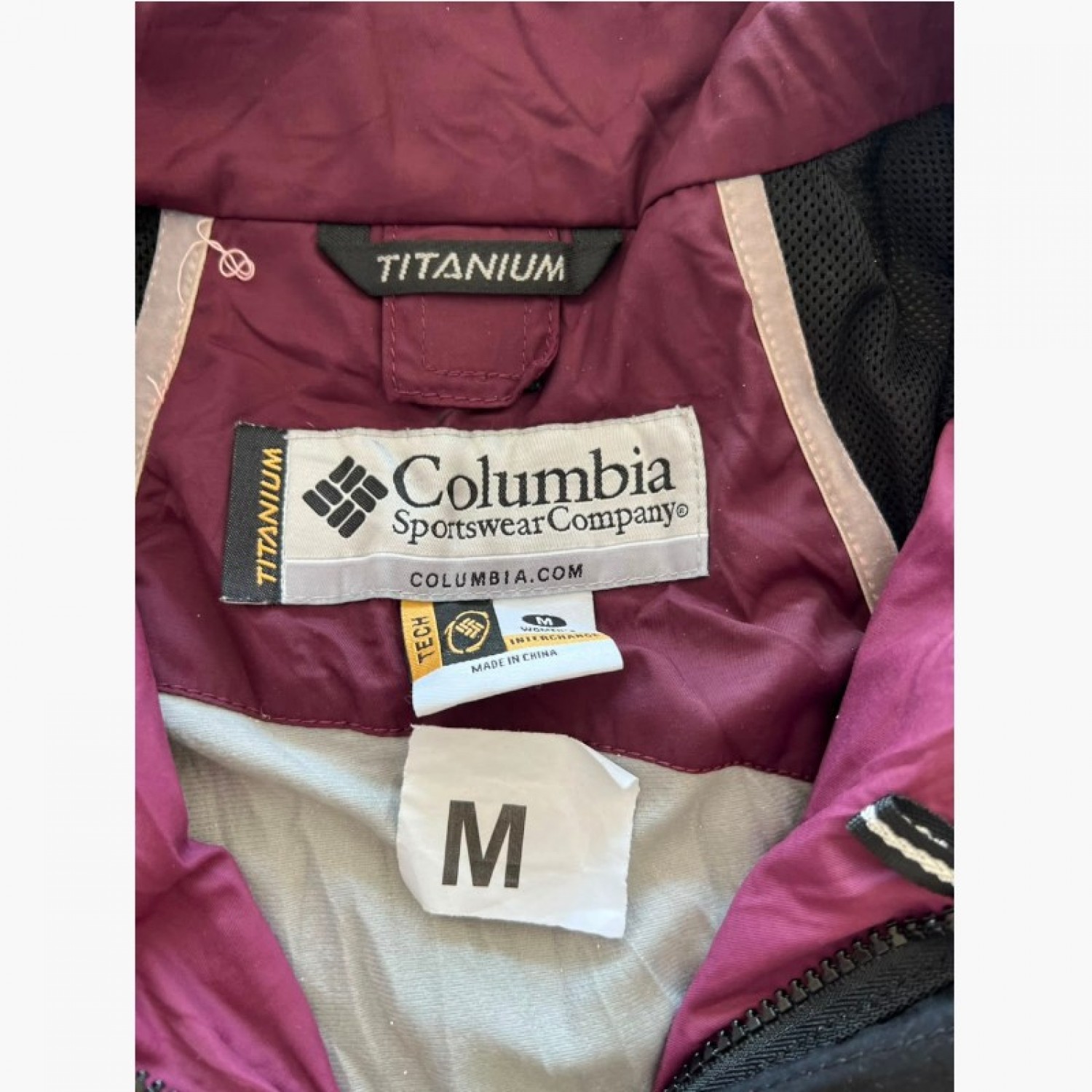 Columbia Titanium Purple & White Hooded Technical Jacket / Pre-Owned