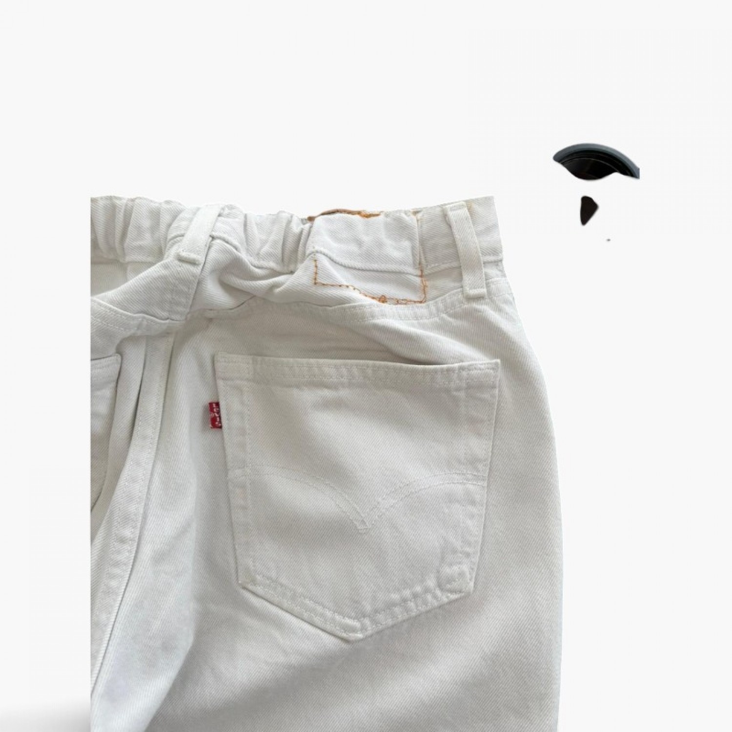 Levi’s Γυναικείο Λευκό Τζιν Straight με Ξέφτια – Μέγεθος 32 / Pre-Owned
