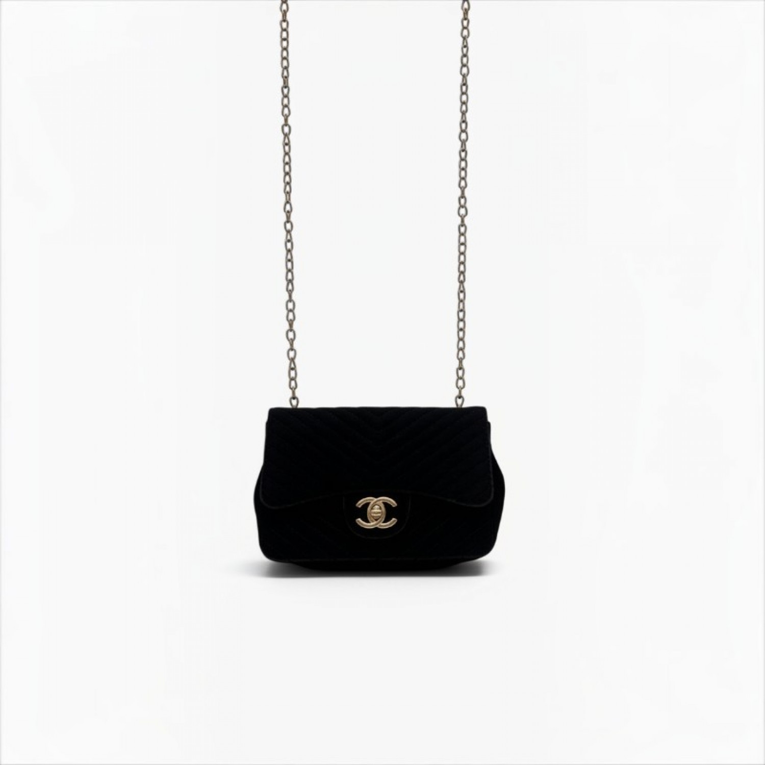 Black Quilted Chain Shoulder Bag / Pre-Owned