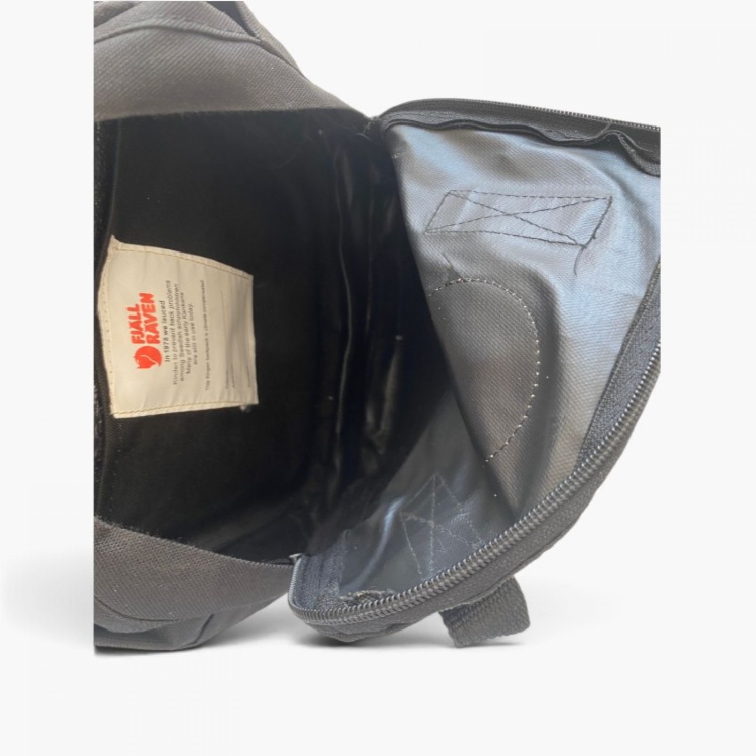 Fjällräven Kånken Black Backpack / Pre-Owned