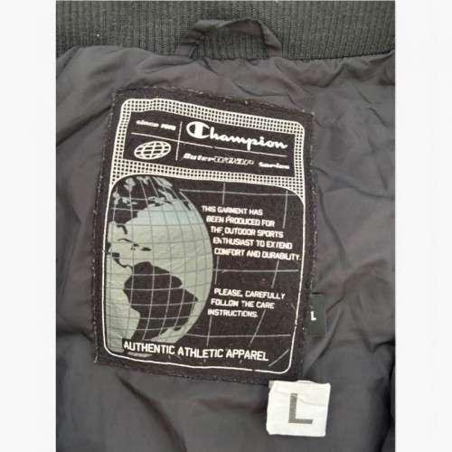 Champion Hooded Puffer Jacket / Pre-Owned