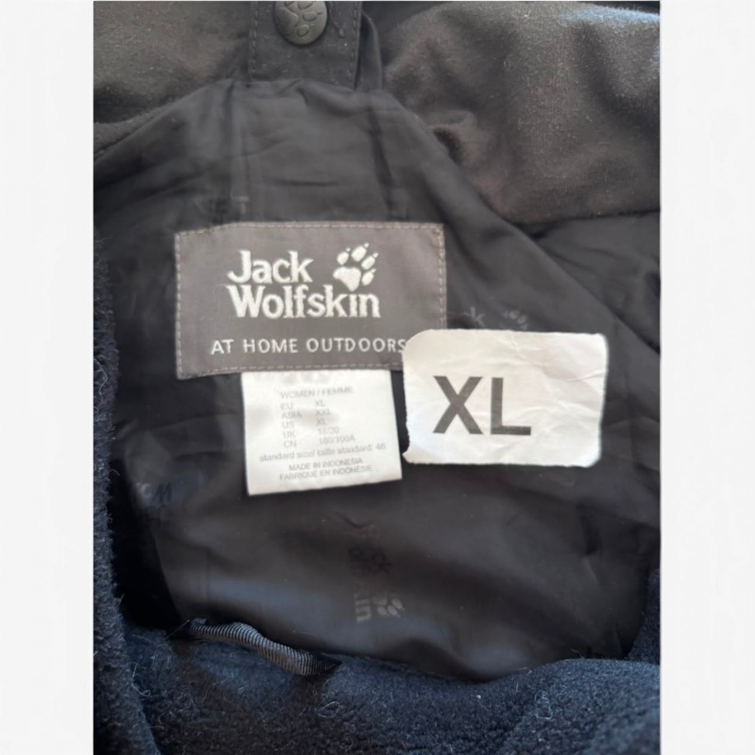 Jack Wolfskin Women’s Black Hooded Outdoor Jacket / Pre-Owned