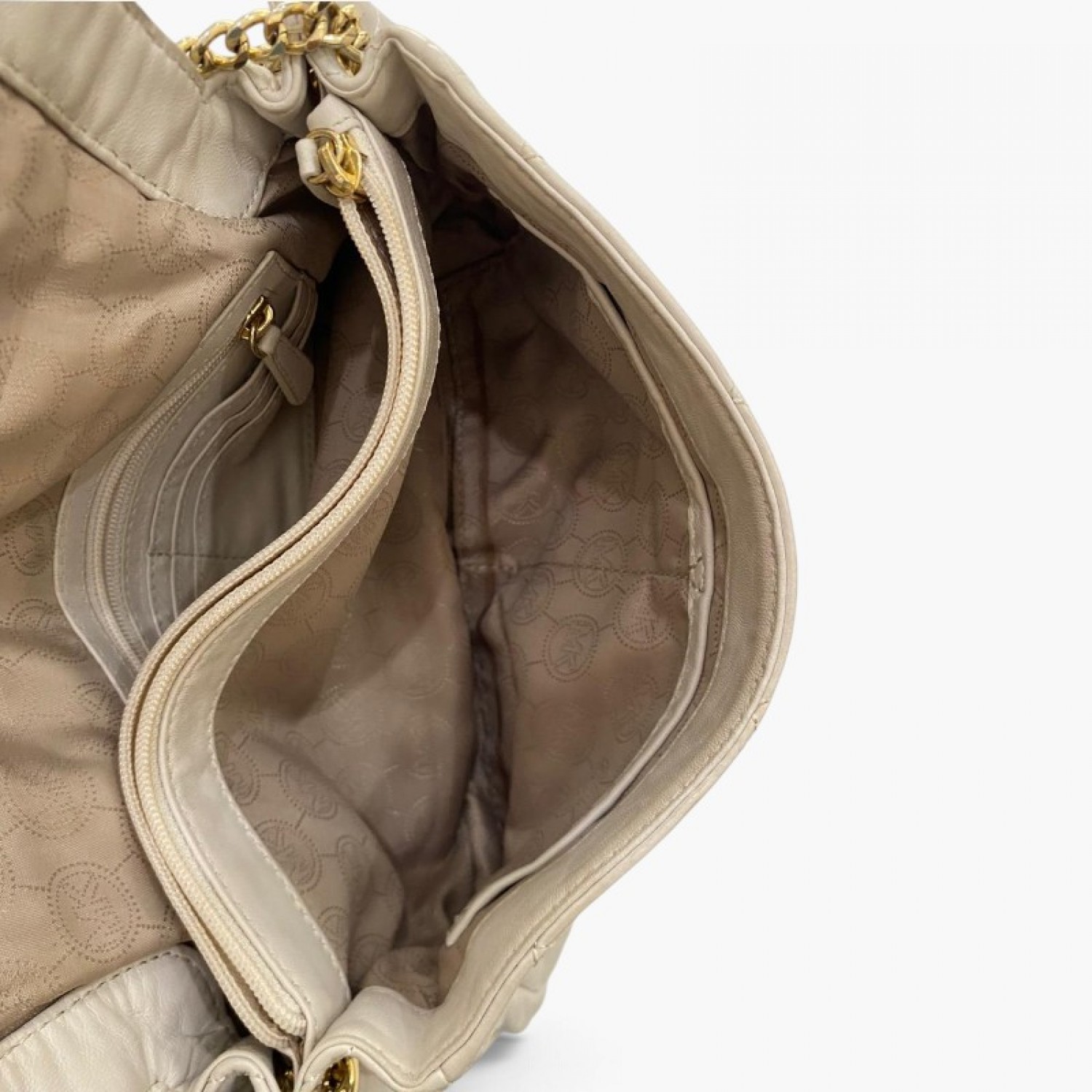 Michael Kors Quilted Shoulder Bag / Pre-Owned