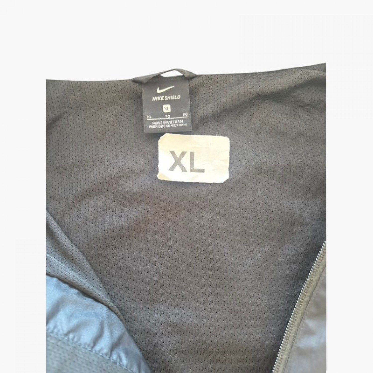 Nike Shield Men's Hooded Windbreaker Jacket - Size XL / Pre-Owned