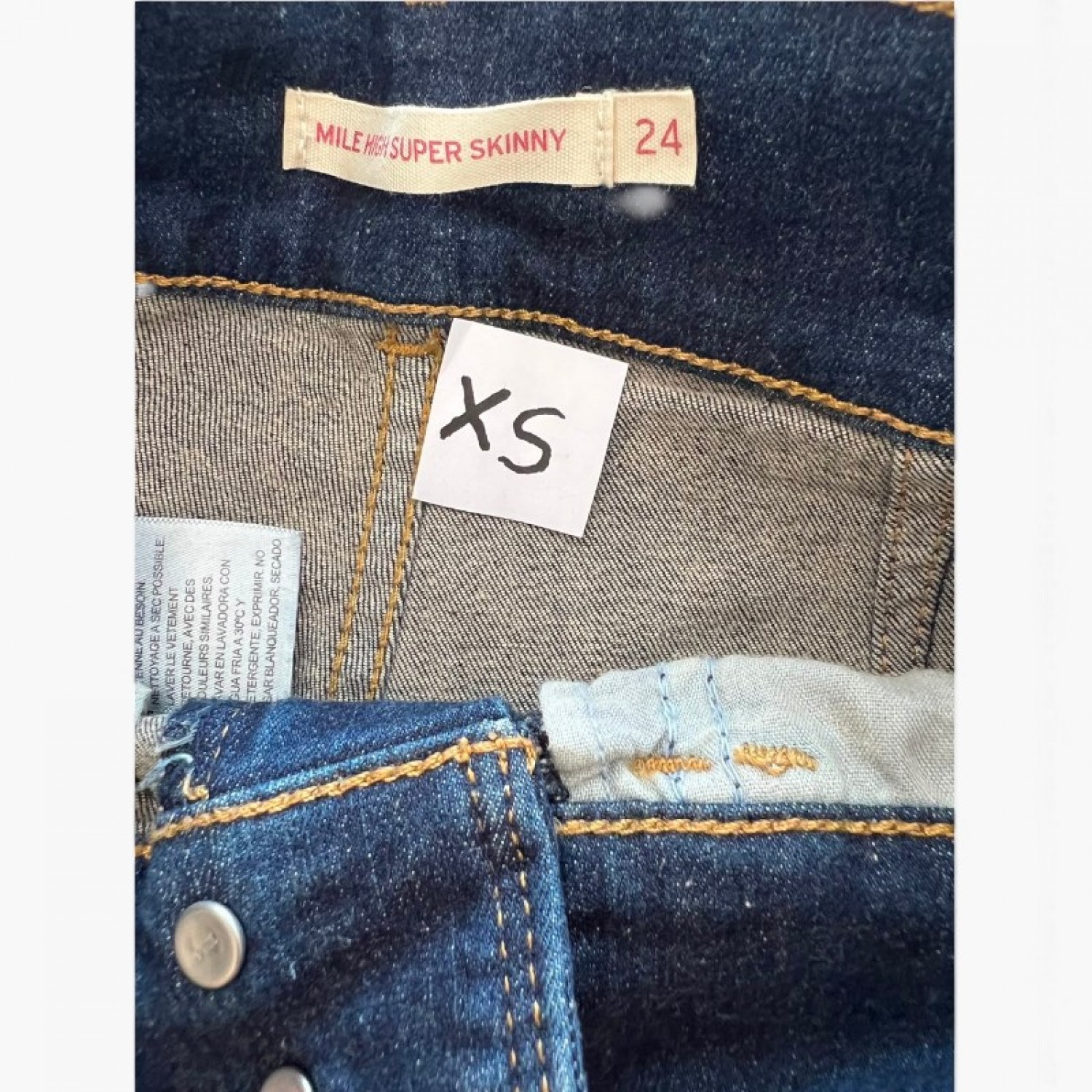 Levi’s Mile High Super Skinny Jeans — Size 24 / XS / Pre-Owned