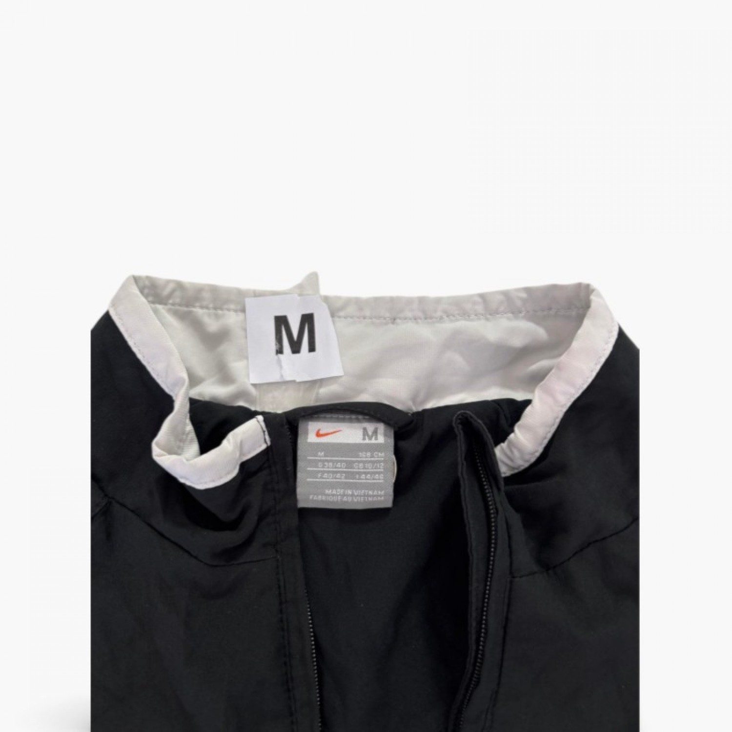 Nike Μαύρο Αντιανεμικό / Αθλητικό Jacket Full Zip – Μέγεθος M / Pre-Owned
